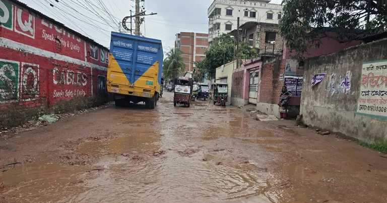 শুরু হয়নি সড়ক সংস্কার